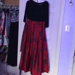 Jessica Howard formal dress